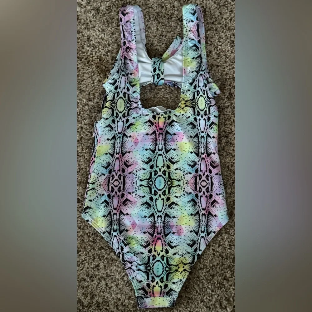NWT and in Plastic Girls Stella Cove 4 Yrs Pastel Reptile Print Swimsuit